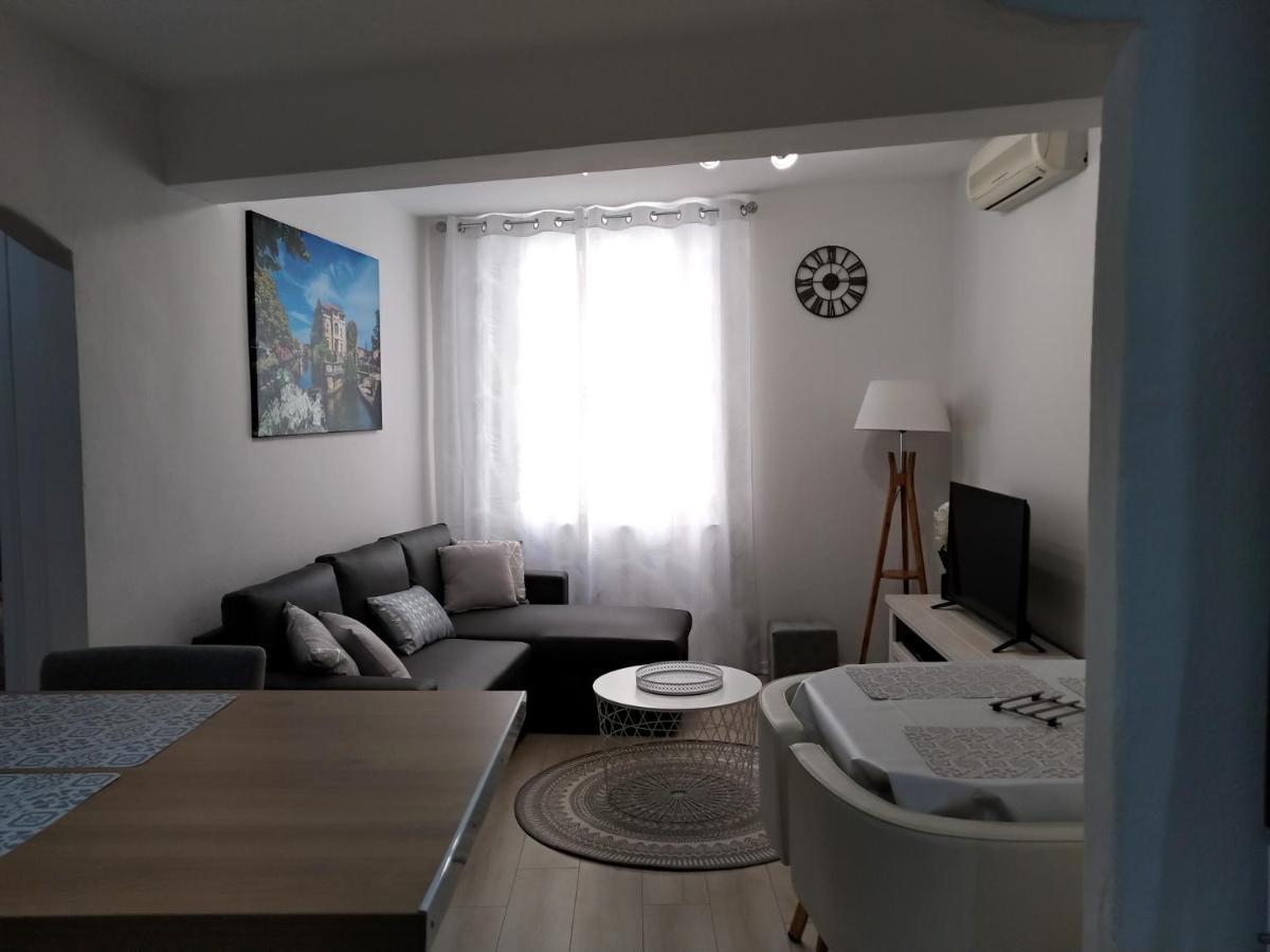 Flots De L Isle Apartment ลีล-ซูร์-ลา-ซอร์ก ภายนอก รูปภาพ